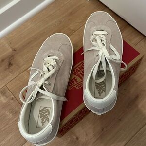 Vans Sport Low Lace Up Sneakers